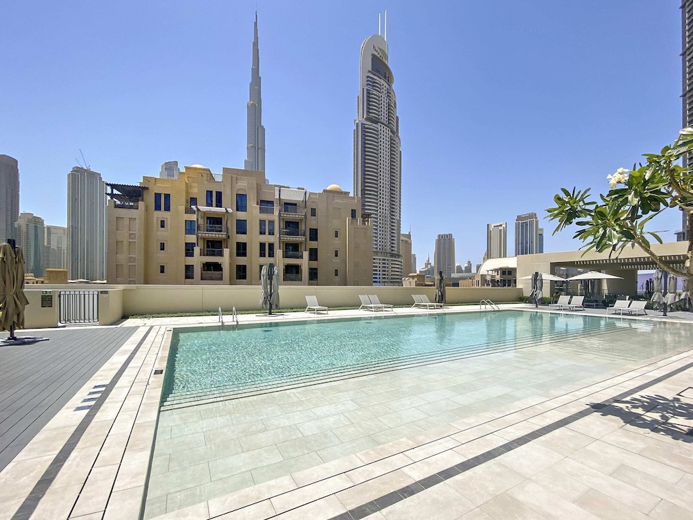 Silkhaus Elegant Downtown Premium Tower w Pool