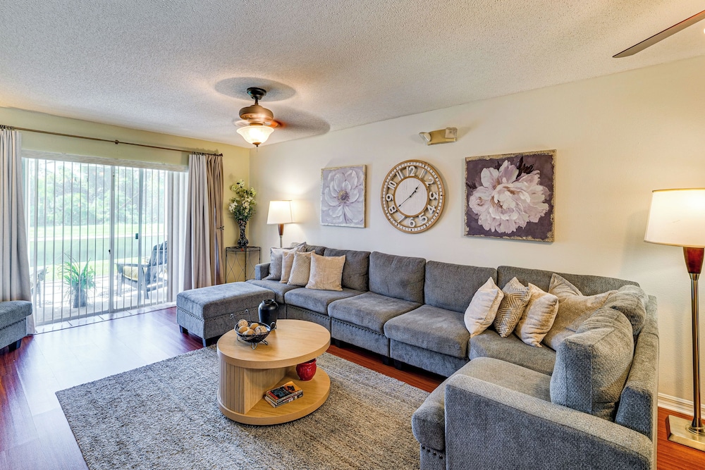 Pool & Hot Tub Access at Resort Home in Poinciana