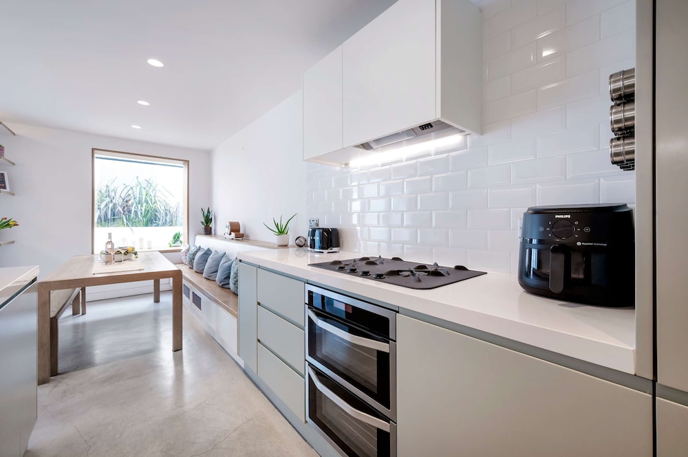 The Portobello Star - by Out of Office Lifestyle