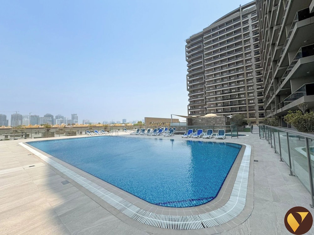 Elite Sports City With Pool & Gym Sauna