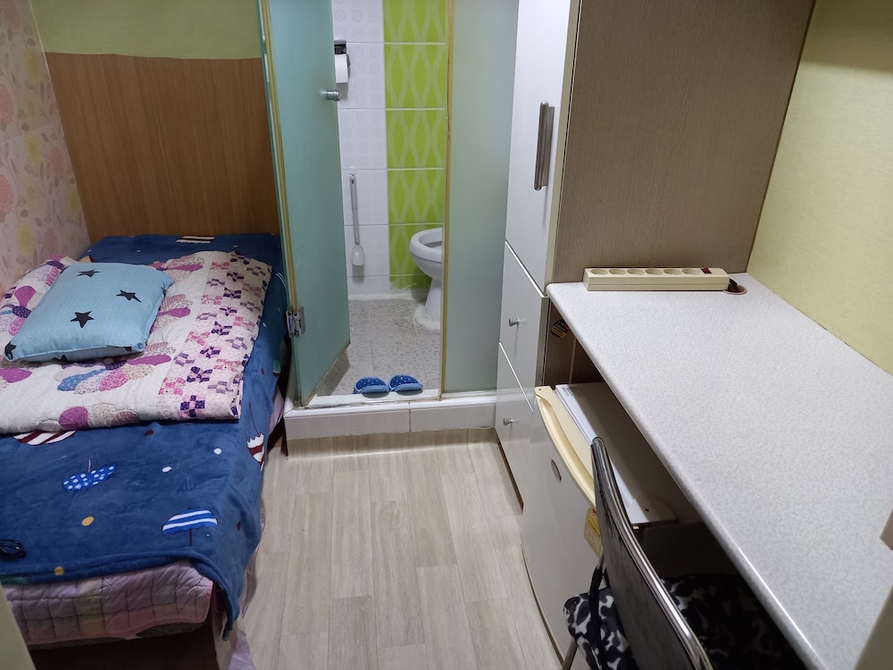 Photo 11