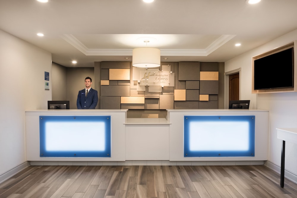 Gananoque Vacations - Holiday Inn Express Hotel  Suites Gananoque, an IHG Hotel - Property Image 12