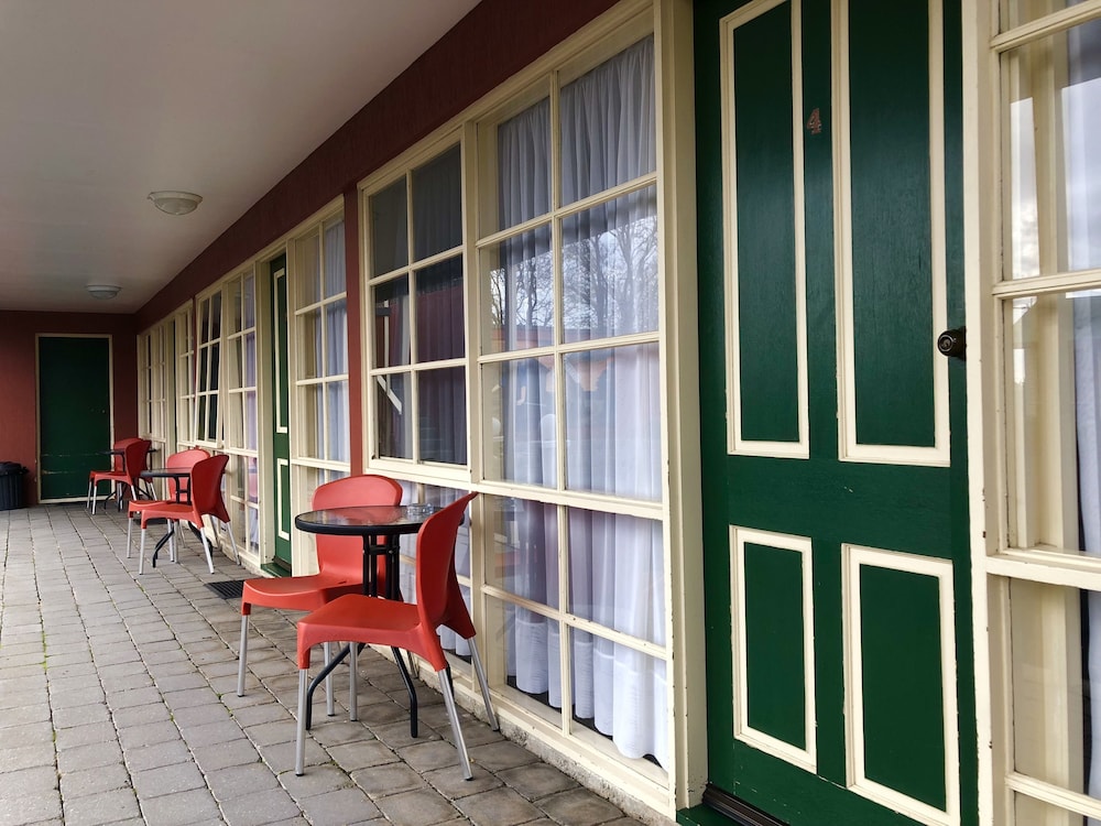 Sheffield Motor Inn