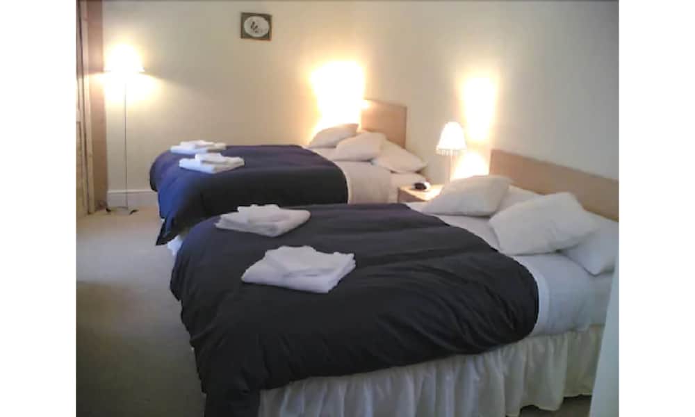 Oxford Vacations - Athena Guest House - Property Image 26