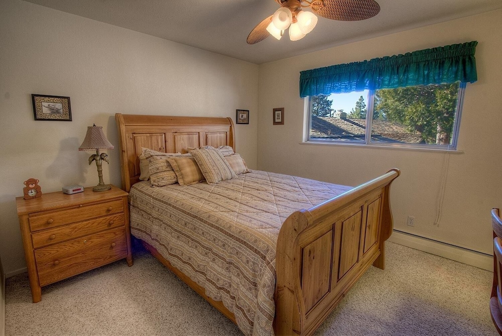 Cheyenne Chalet 4 Bedroom Home by RedAwning - Property Image 25