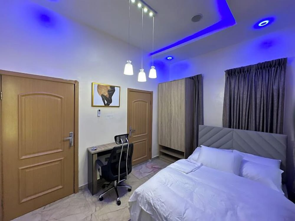 Wedgewood One Shortlet Apartment