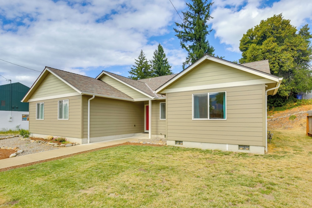 2 Blocks to White Water Launch: Mill City Home