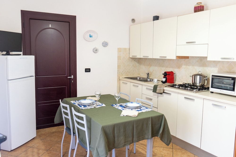 Porto Apartments - La Caletta