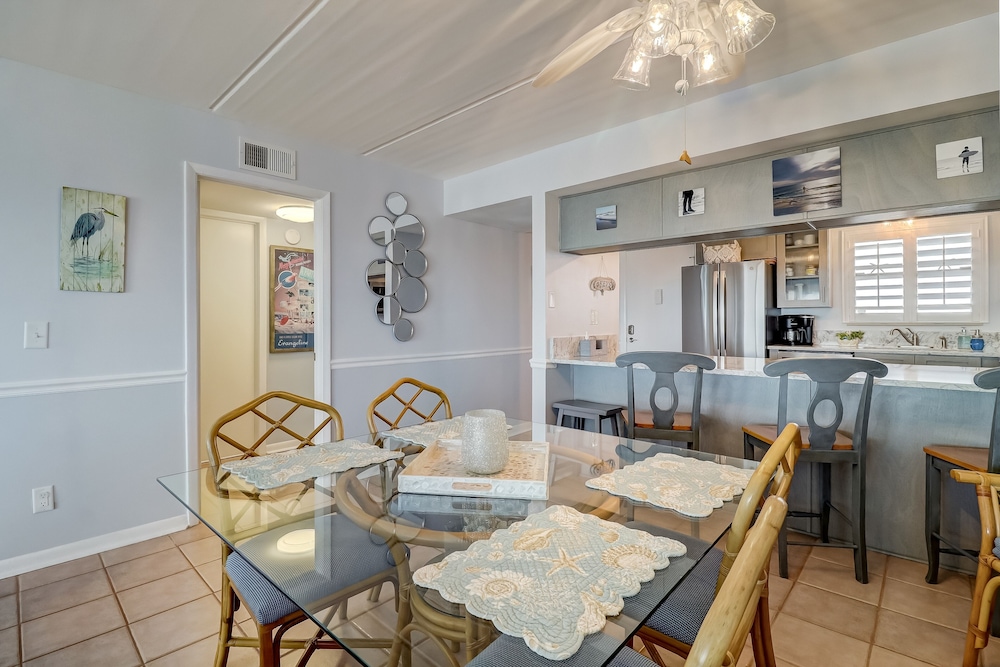 Fernandina Beach Vacations - Beach Condo Miles-long Views Sand and Sea, Access to Private Fishing Pier by RedAwning - Property Image 7