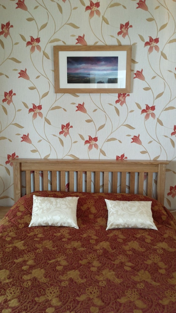 Rhostwarch Bed and Breakfast view 4