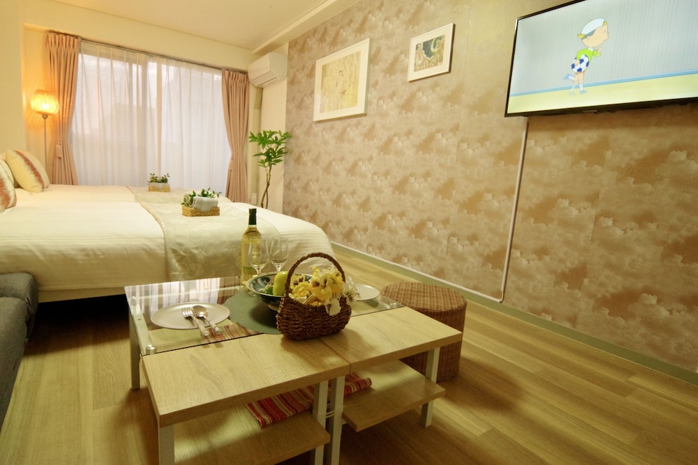 Nipponbashi Art Hotel
