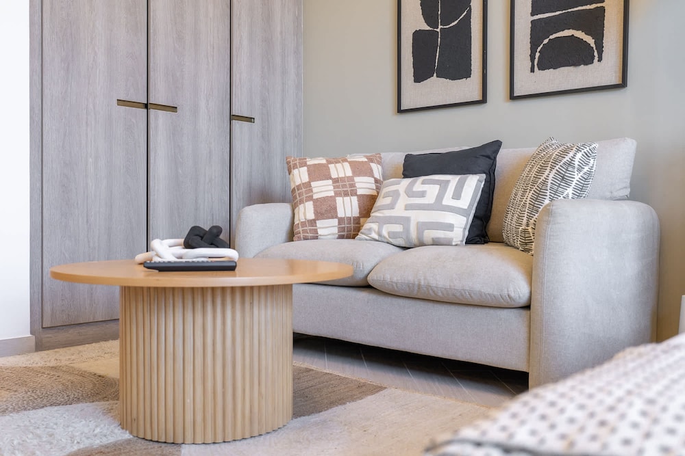 Peaceful Studio - Perfect for Relaxation in JVC