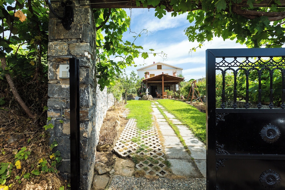 Villa Eleftheria
