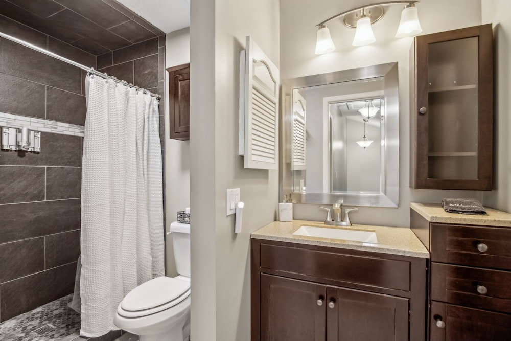 Fernandina Shores 6355 2 Bedroom Condo