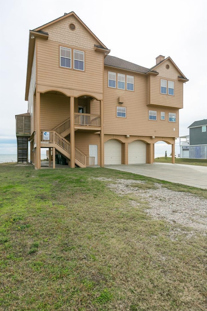 Paradise At Last by Ryson Vacation Rentals