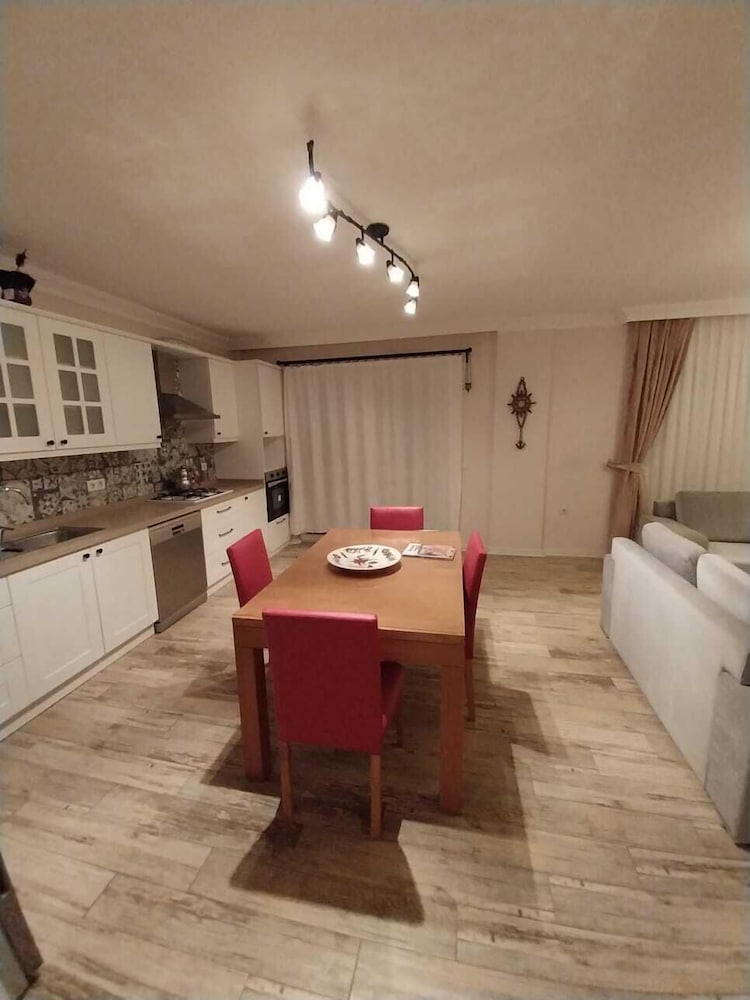 Dalyan Eren Apart