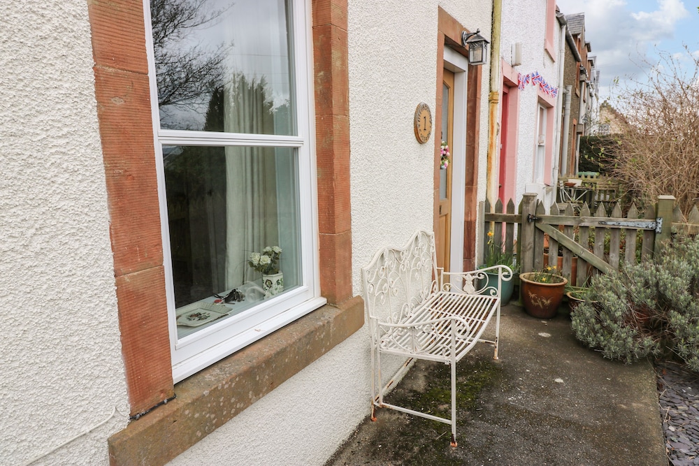 1 Blinkbonny Cottages view 2