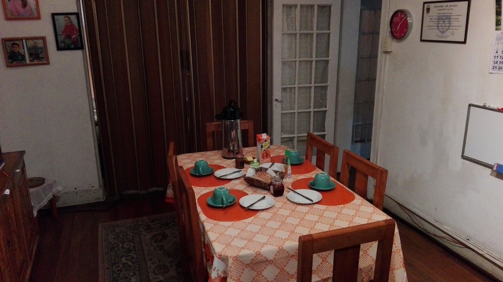 Hospedaje Almeyda B&B.