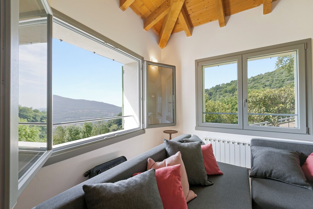 Viola Apartment