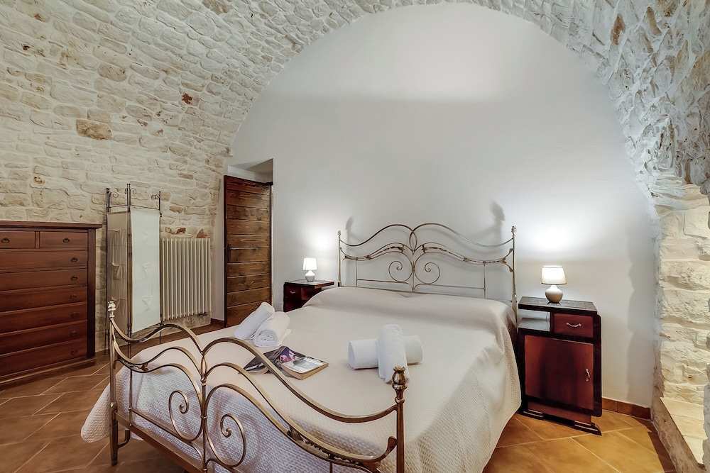 Masseria Pitorre With Pool