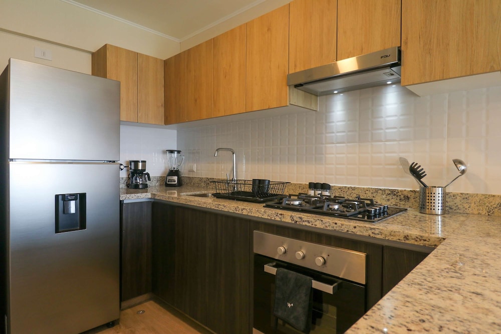 w Grandiose 1BR w Great Balcony in Miraflores