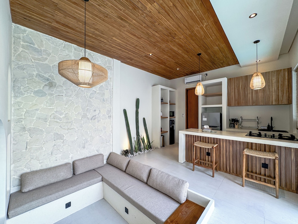Athaya Canggu Villas by Nagisa Bali