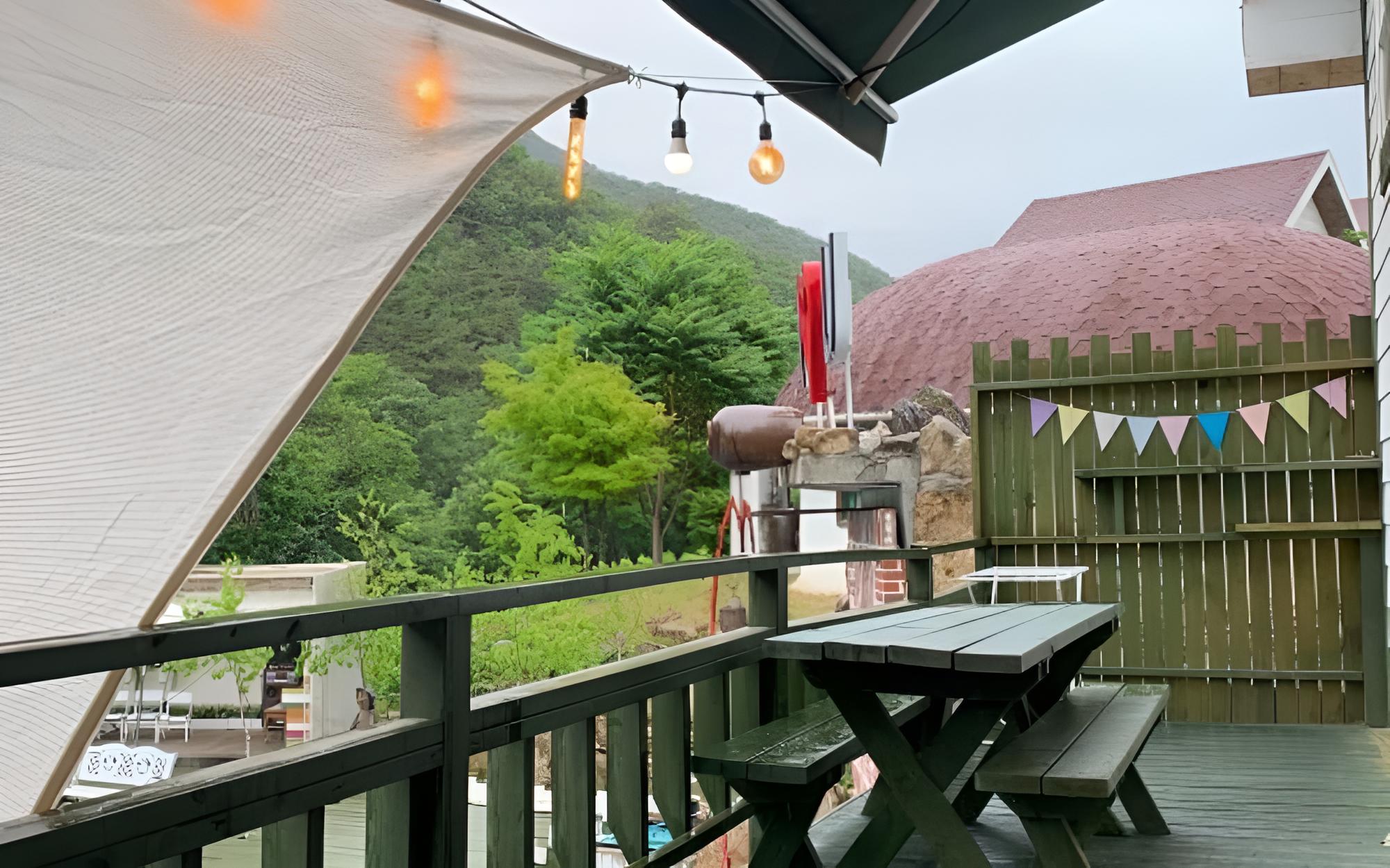 Jecheon Little Heaven Pension view 2