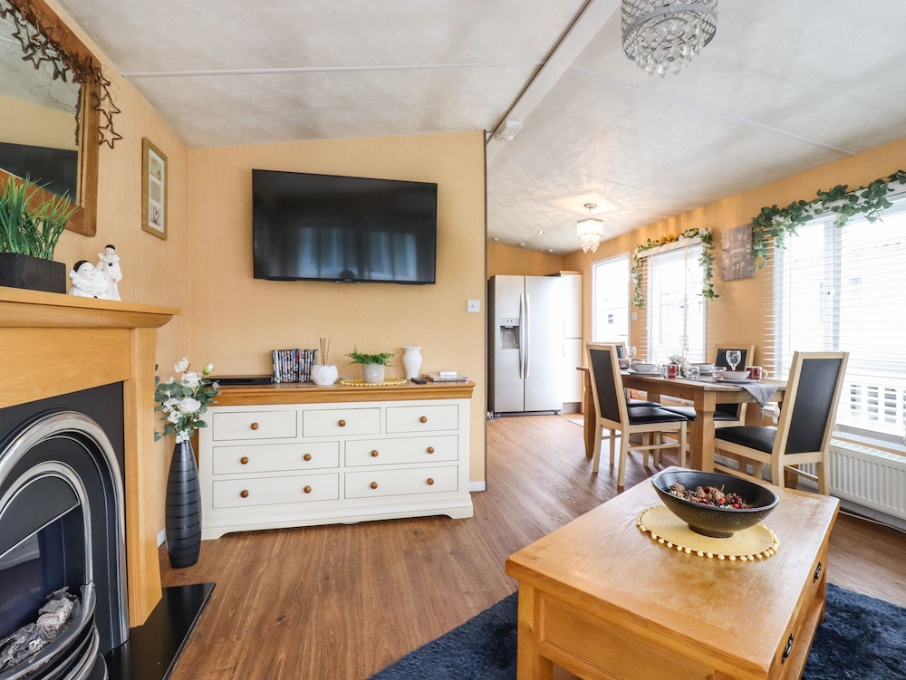 9 Birch Grove
