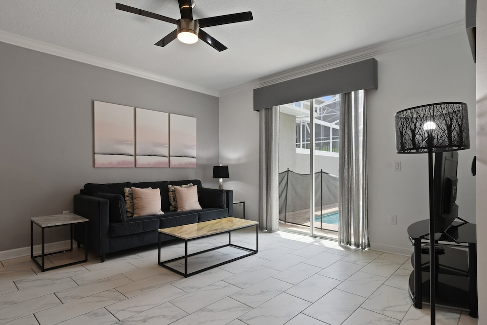 Cozy Family Retreat With Pool Near Disney World