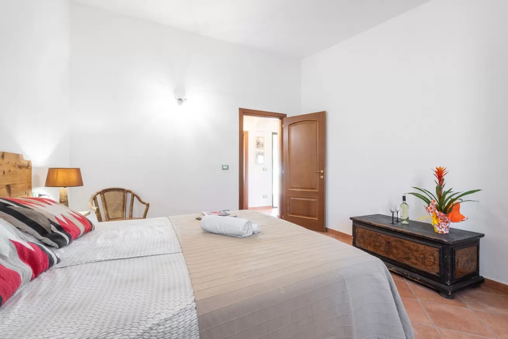 Lovely Cottage With Garden Near Orosei