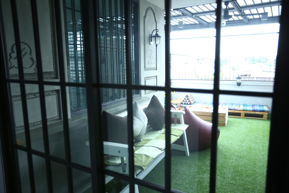 PAMA House Boutique Hostel