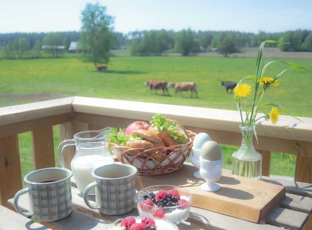 Mickels bondgårdsglamping
