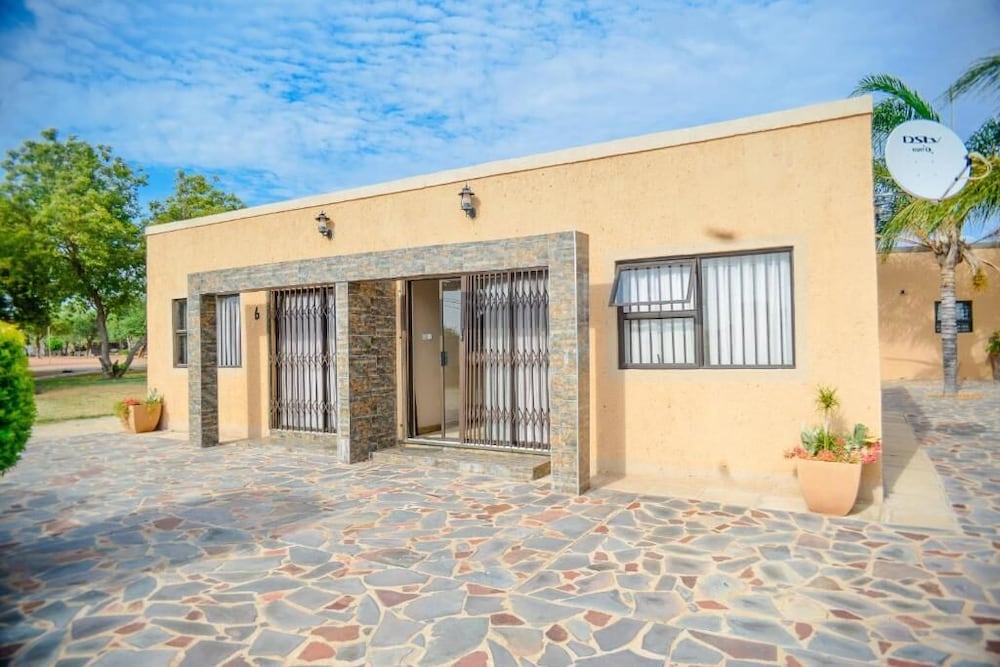 kebo events &self catering apartments