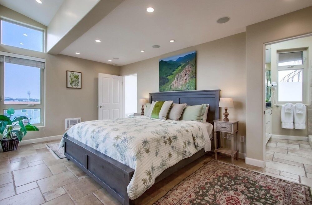 Manhattan Townhome #722