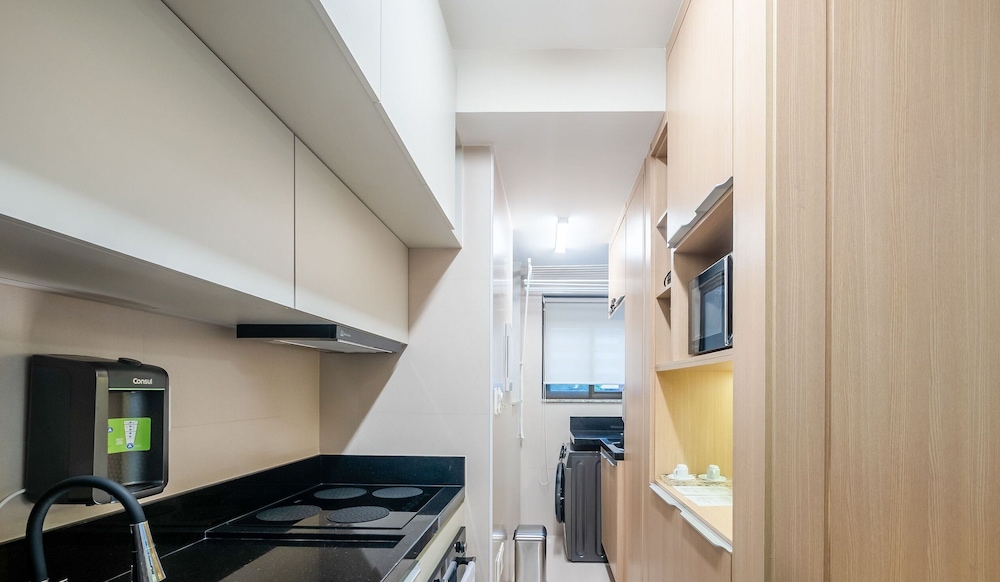 Cozy and Charming Apt in Salvador Ita0304