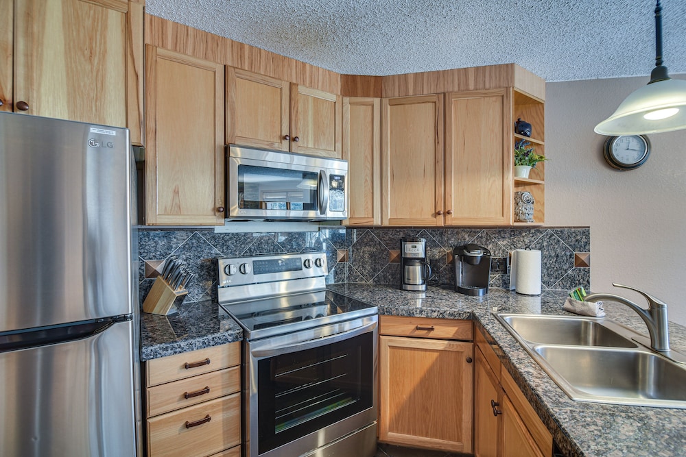 Ski-in/ski-out Winter Park Condo w/ Mountain Views - Property Image 24