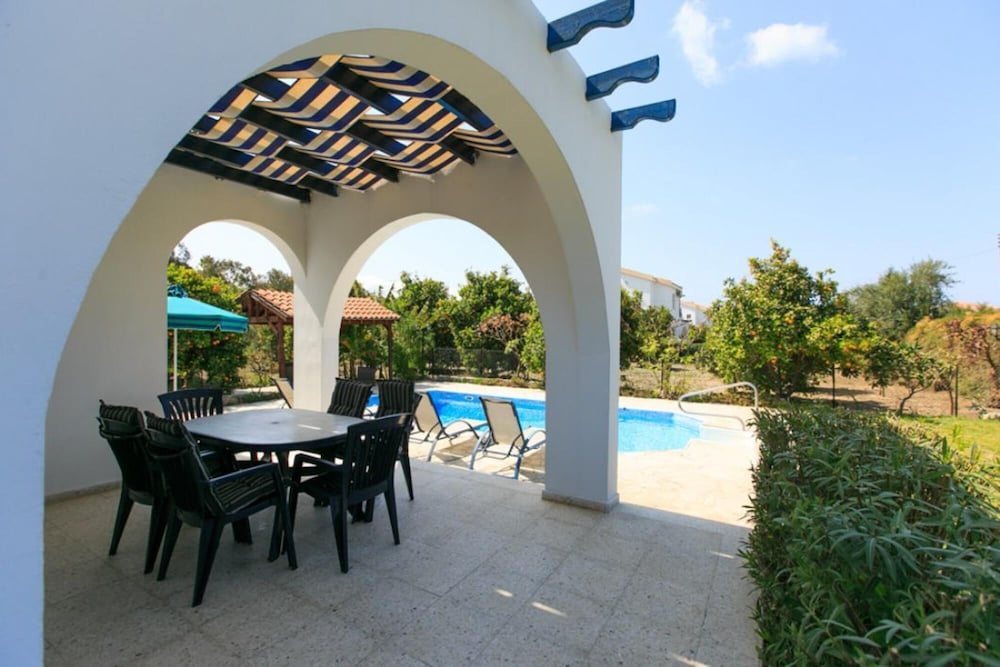 Sun Beach Villa Large Private Pool Walk to Beach A C Wifi Car Not Required - 2145 view 2