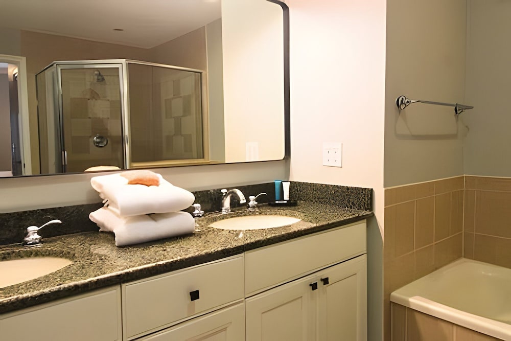 Modern 3BD Retreat 10 Guests Near Disney
