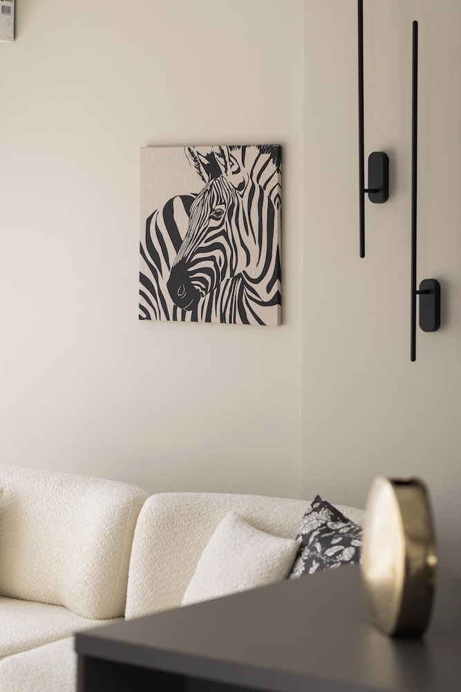Ophelia Suites by halu!
