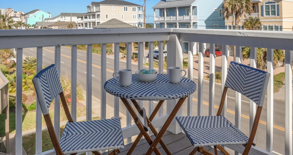 Beach Nest - R R Beach Club