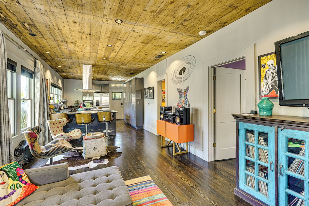 Walk to Soco: Home w/ Decks & City Views in Austin