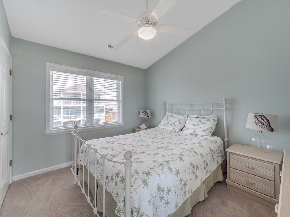 The Beachcomber by Topsail Realty