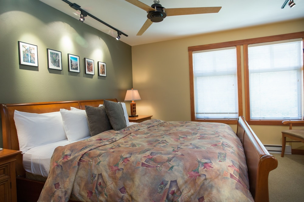 1214 - Two Bedroom Standard Eagle Springs West 2 Condo by RedAwning view 2