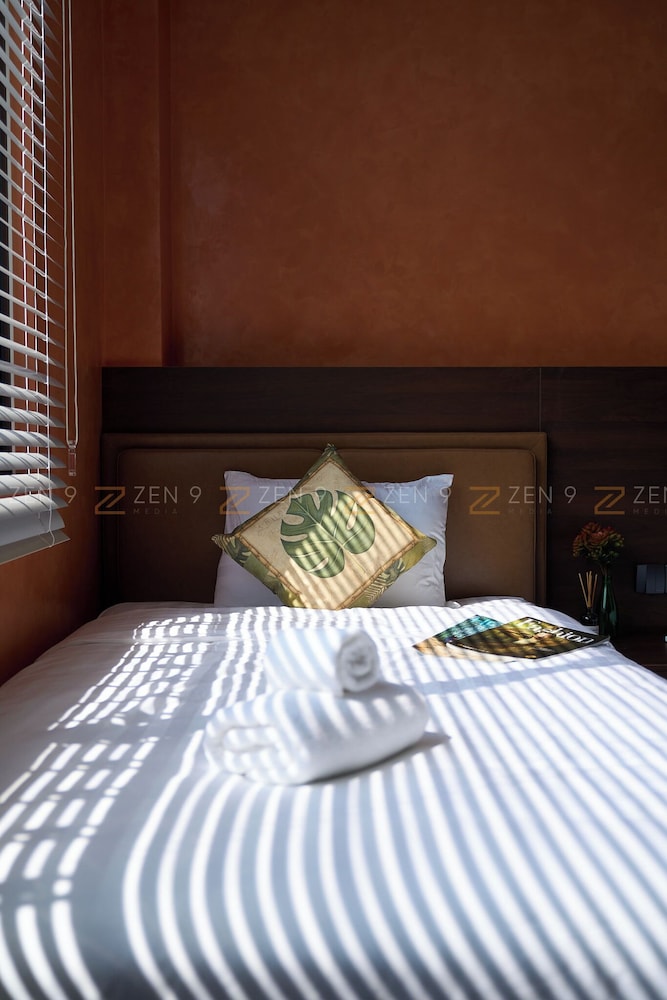 1995S HOSTEL