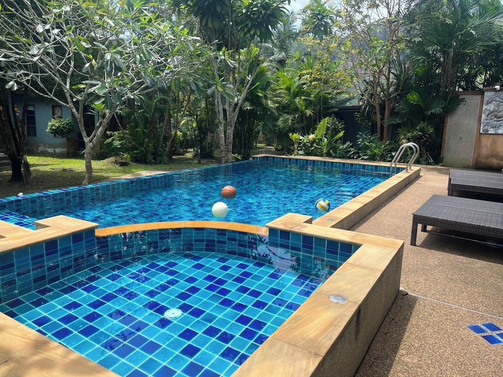 Moubillow Resort