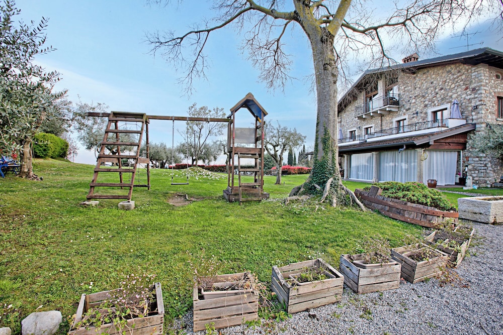 Cascina Crocelle Apartments