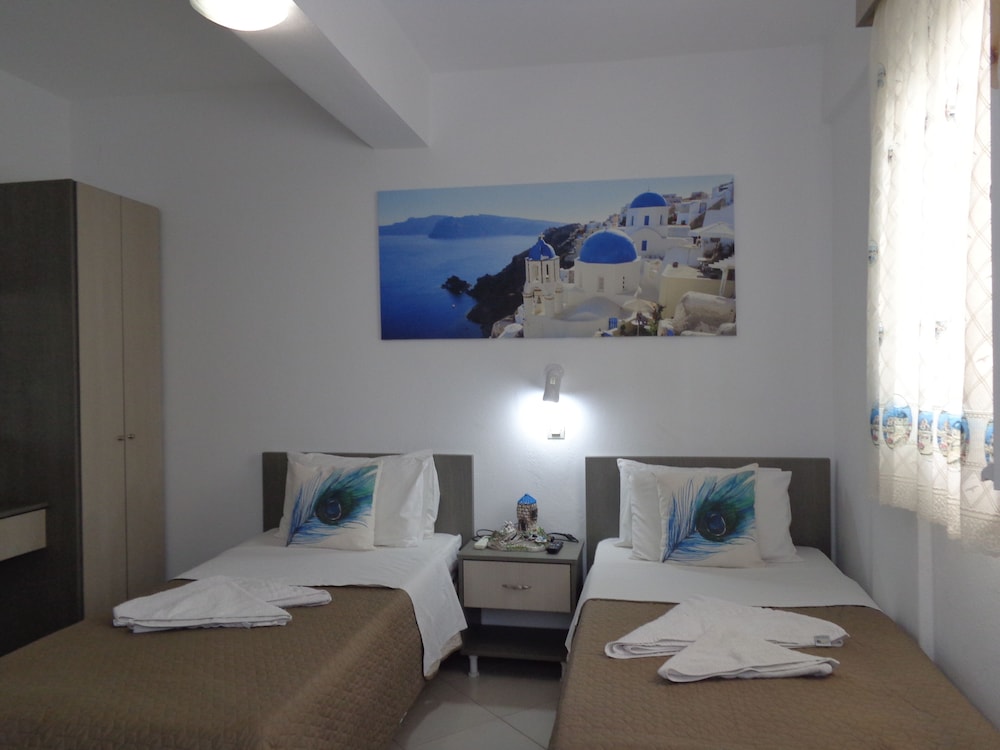 Honeymoon Beach Studios view 4