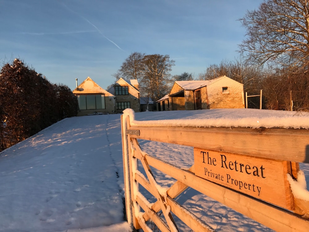 Stroud Vacations - The Retreat - Property Image 12