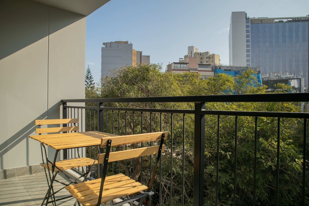 w Lovely 3BR With Incredible Balcony in Miraflores