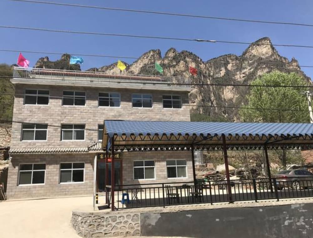 Pingshun Fuya Fengqing Hotel